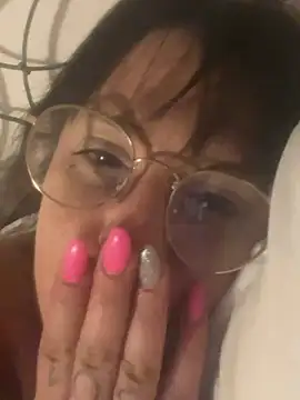 Xlilli69X online show from May 22, 2026, 2:42 am