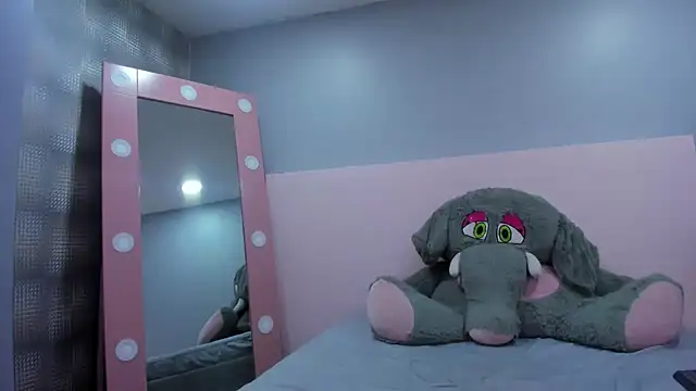 Sol Radiant online show from March 26, 2026, 12:25 pm