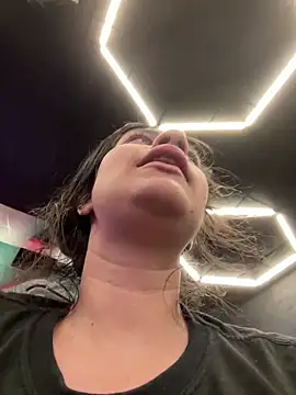 Geovana blan online show from March 31, 2026, 6:21 pm