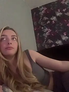 LusciousLailax online show from April 23, 2026, 3:46 pm