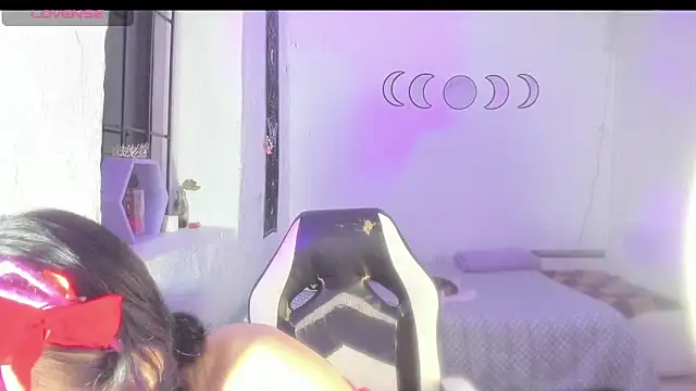 marianafoxx  online show from April 21, 2026, 1:42 am