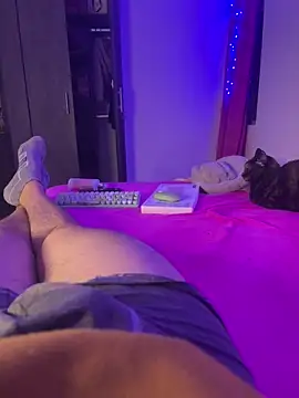 Stiven 2  online show from April 3, 2026, 3:13 am