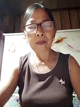 Snapshot of Sky-rain98 chatting on June 1, 2026, 7:57 pm Sky-rain98 online show from June 1, 2026, 7:57 pm