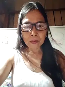 Snapshot of Sky-rain98 chatting on April 18, 2026, 12:51 pm Sky-rain98 online show from April 18, 2026, 12:51 pm