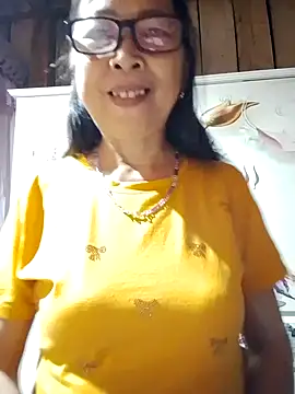 Snapshot of Sky-rain98 chatting on April 19, 2026, 1:12 pm Sky-rain98 online show from April 19, 2026, 1:12 pm