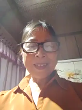 Snapshot of Sky-rain98 chatting on May 3, 2026, 2:42 pm Sky-rain98 online show from May 3, 2026, 2:42 pm