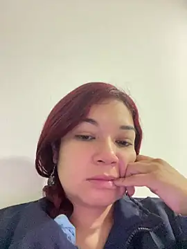 PaulaVegaa online show from May 3, 2026, 10:53 am