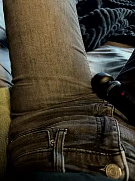 aleexii s online show from March 16, 2026, 3:59 pm