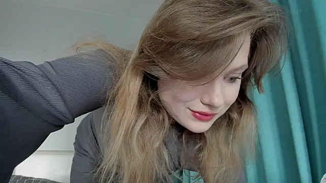 Snapshot of JennyHardy chatting on May 24, 2026, 1:22 pm JennyHardy online show from May 24, 2026, 1:22 pm