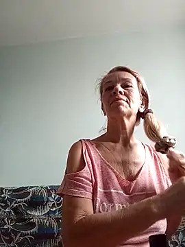 ViktoriaSexi1 online show from April 2, 2026, 5:14 am