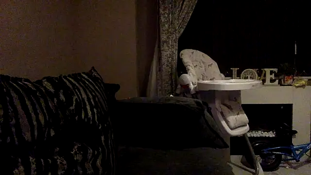 CurvyCatx online show from April 2, 2026, 8:59 pm