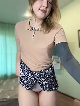  elliiss  online show from May 8, 2026, 1:04 pm