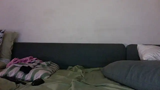 chiara-mario online show from April 13, 2026, 12:58 am