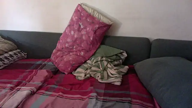 chiara-mario online show from May 28, 2026, 4:53 am