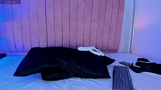 AriaMontes online show from March 26, 2026, 12:25 pm