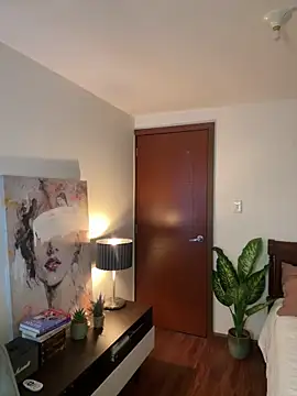 Suki 3 online show from April 8, 2026, 9:49 pm