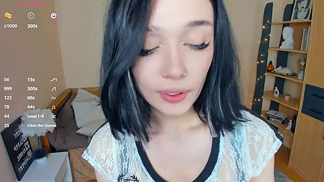 Snapshot of LynnCiprian chatting on May 2, 2026, 8:03 pm LynnCiprian online show from May 2, 2026, 8:03 pm