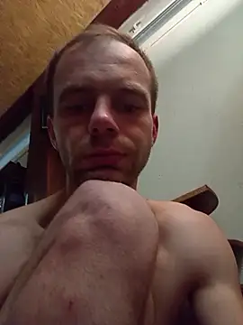 Snapshot of MatusCaddy chatting on May 30, 2026, 2:51 am MatusCaddy online show from May 30, 2026, 2:51 am