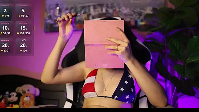 Danaa Rousee  online show from March 7, 2026, 9:42 pm