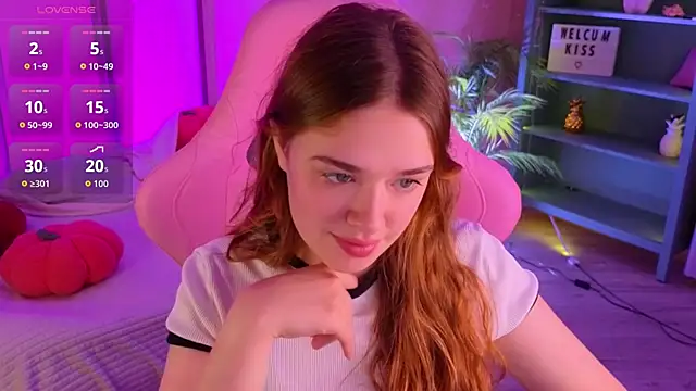 Snapshot of TiffanyVex chatting on May 12, 2026, 3:40 pm TiffanyVex online show from May 12, 2026, 3:40 pm