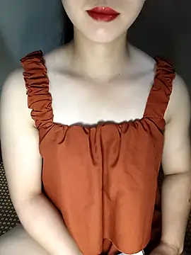 Fiona 2026 online show from May 4, 2026, 5:44 am