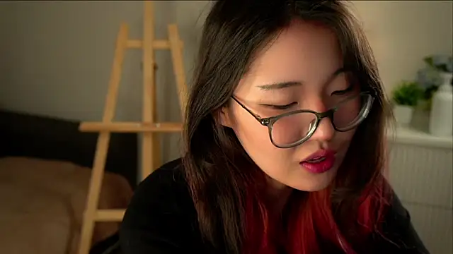 NelleMihalko online show from March 24, 2026, 1:11 pm