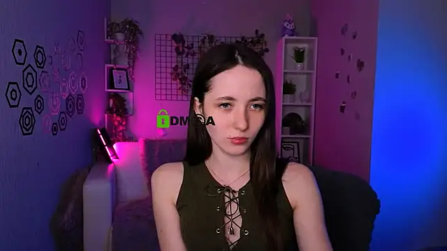 Snapshot of bella_dorn chatting on June 1, 2026, 4:24 am bella dorn online show from June 1, 2026, 4:24 am