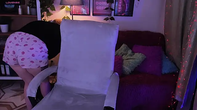 AmeliaMerris online show from April 29, 2026, 9:54 pm