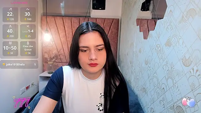 Zoe  Taylor   online show from March 21, 2026, 11:58 am