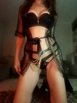 ChiaraFerraro online show from April 17, 2026, 9:39 pm