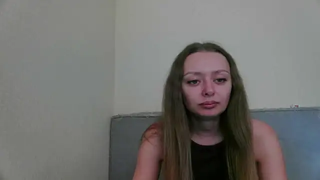 Snapshot of MysticGlimmer chatting on May 28, 2026, 7:27 am MysticGlimmer online show from May 28, 2026, 7:27 am