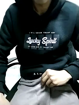 Ahmed19990 online show from March 5, 2026, 7:54 pm