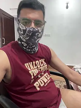 shubhfuckmw online show from May 5, 2026, 8:12 pm