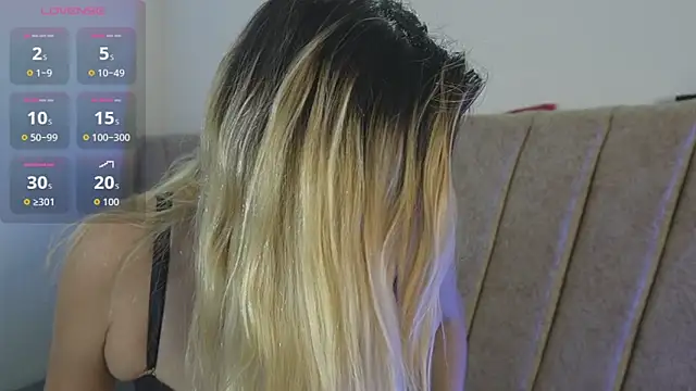 EliseColeman online show from April 24, 2026, 2:13 am