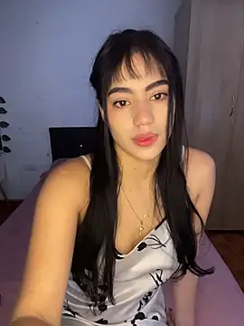 Snapshot of Ariel_blake chatting on June 27, 2026, 4:02 pm Ariel blake online show from June 27, 2026, 4:02 pm