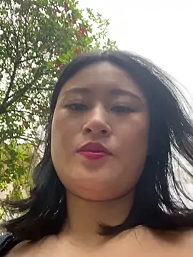 Yolanda9 online show from April 10, 2026, 1:56 am