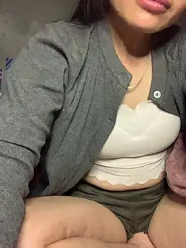 ten-girl-2k5 online show from March 11, 2026, 12:15 am