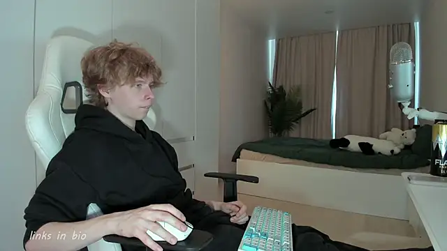 Wawesuc online show from April 29, 2026, 9:57 am