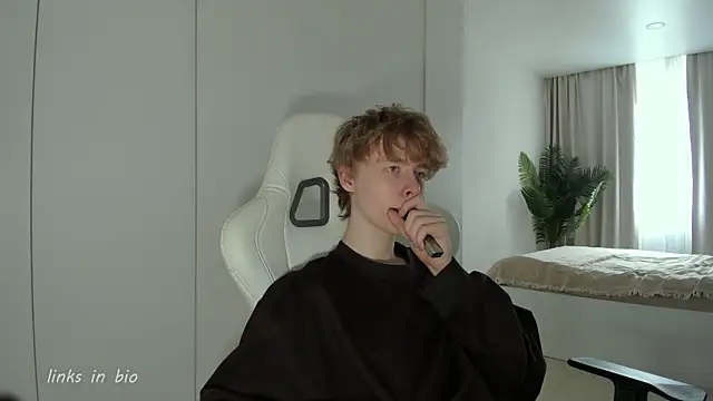 Wawesuc online show from March 22, 2026, 6:04 am