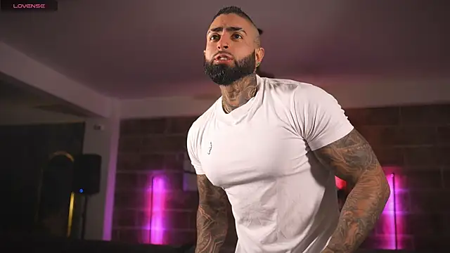 Eros Dark  online show from April 5, 2026, 9:54 pm