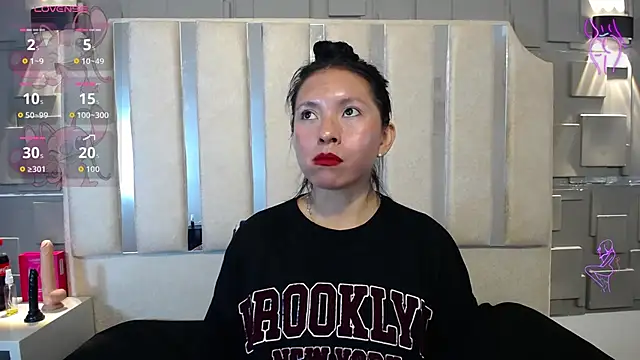 Chloe16  online show from April 9, 2026, 8:15 pm