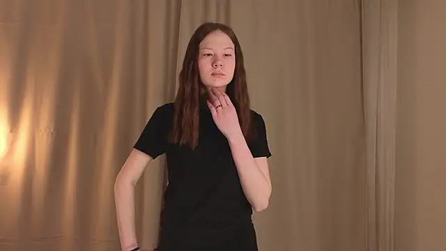 MissHiciano online show from March 19, 2026, 5:07 am