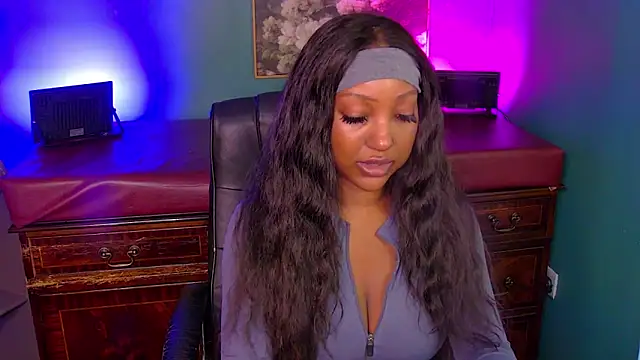 NyaraBuenoBabestationx online show from June 25, 2026, 1:16 pm