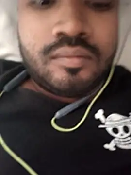 DjWaleBabu01 online show from April 25, 2026, 11:46 am