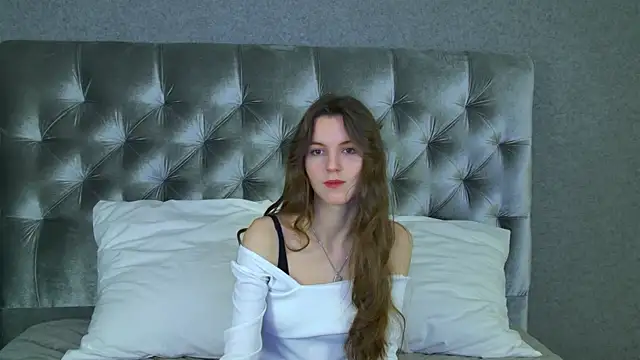 AmaliaLima online show from April 5, 2026, 4:08 am