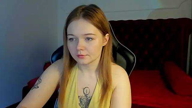 ElinaVale online show from March 29, 2026, 5:20 am