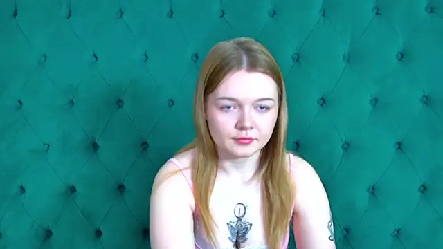 ElinaVale online show from May 22, 2026, 5:11 pm