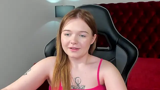 Snapshot of ElinaVale chatting on June 29, 2026, 10:15 am ElinaVale online show from June 29, 2026, 10:15 am