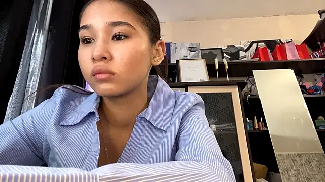 CatherineForbes online show from April 15, 2026, 9:26 am