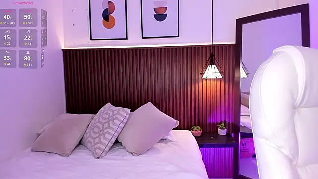 ahitanaa  online show from March 17, 2026, 2:47 am